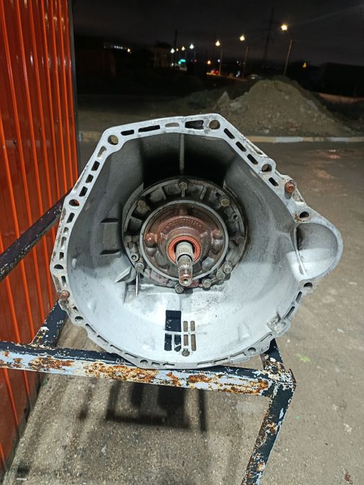 Коробка Мерс 210,140