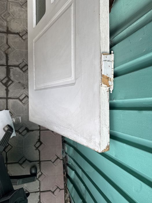 Отдам дверь деревяная