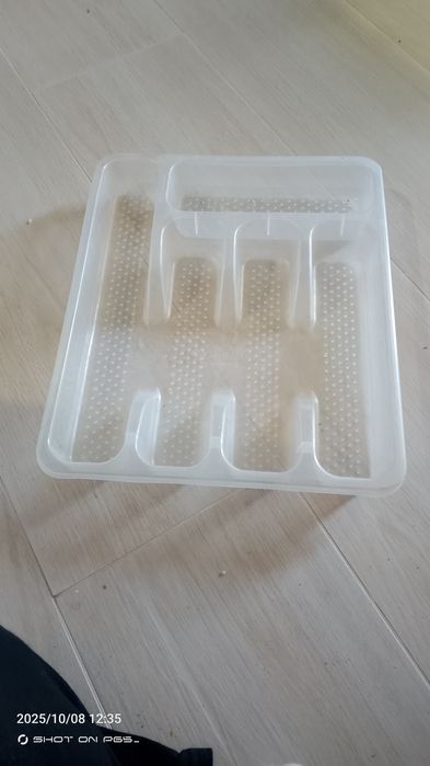 Қошиқ соладиган идиш текин