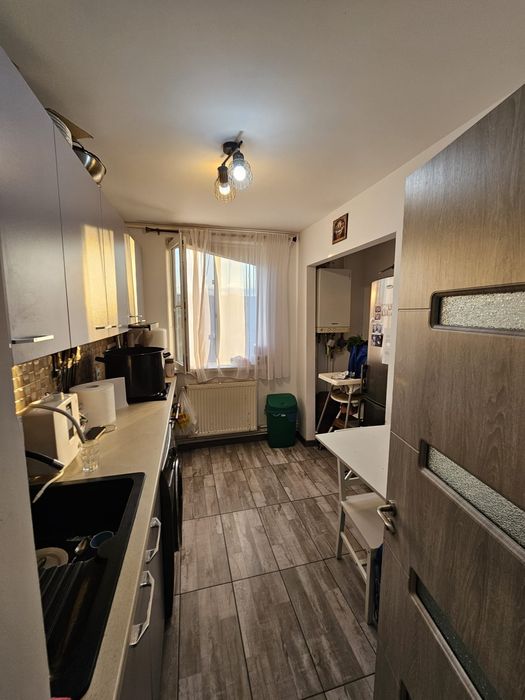 Apartament 3 camere, 68 mp, etaj 4 cu panoramă deosebită, Trivale Complex 2, complet renovat 105.000 € negociabil