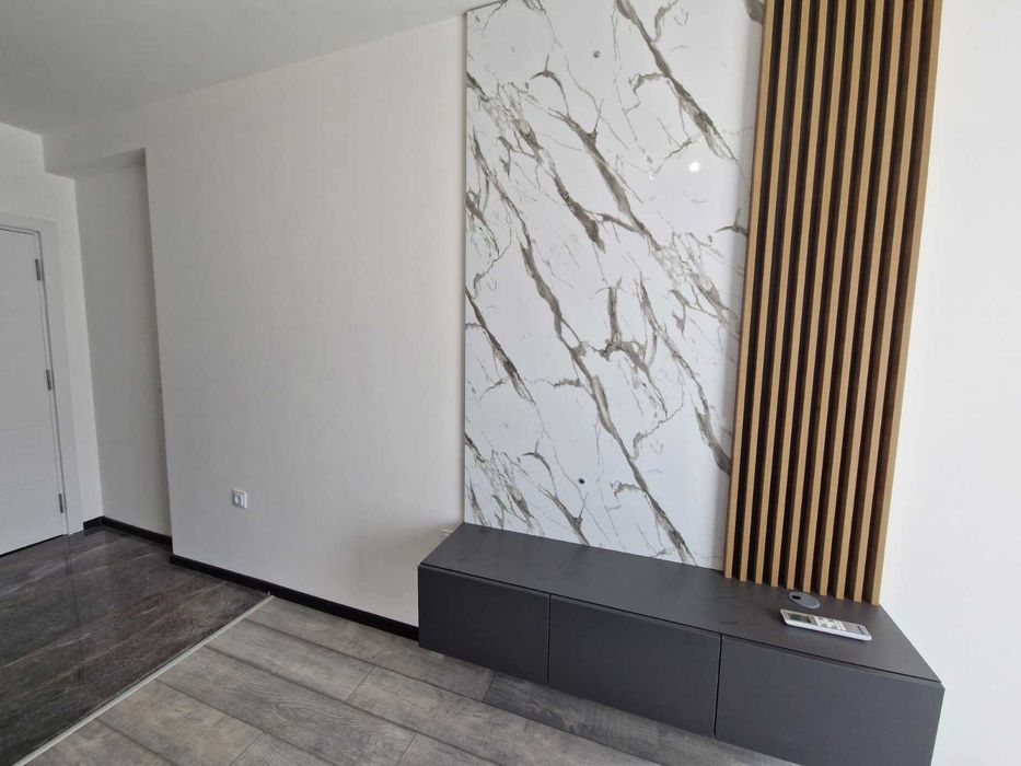 Дава се под наем Двустаен апартамент в София, Студентски град - 78 кв.м за 699 € - Снимка #2