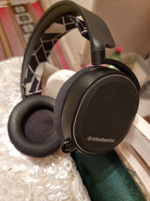 Игровая гарнитура Steelseries Arctis 3