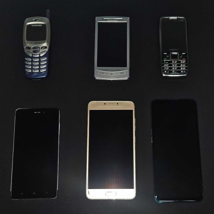 Телефоны на запчасти и восстановление (5 штук)
