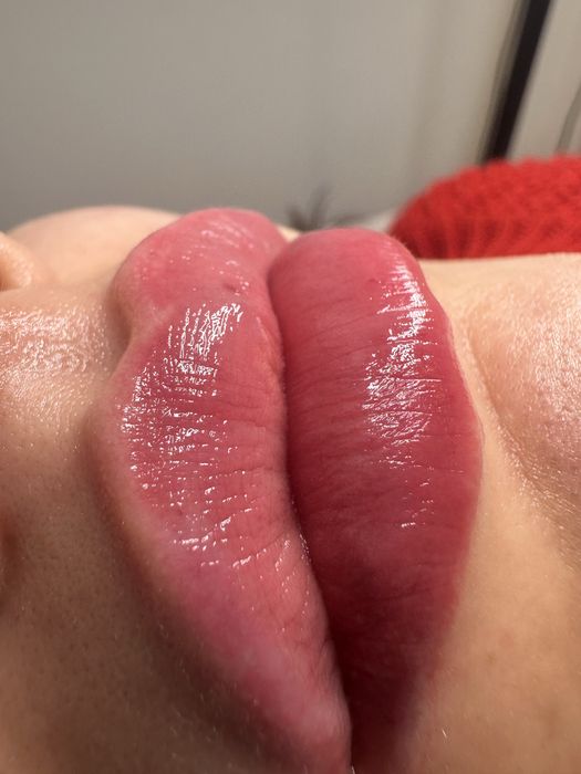 Dermopigmentare buze-500 lei/ sedinta