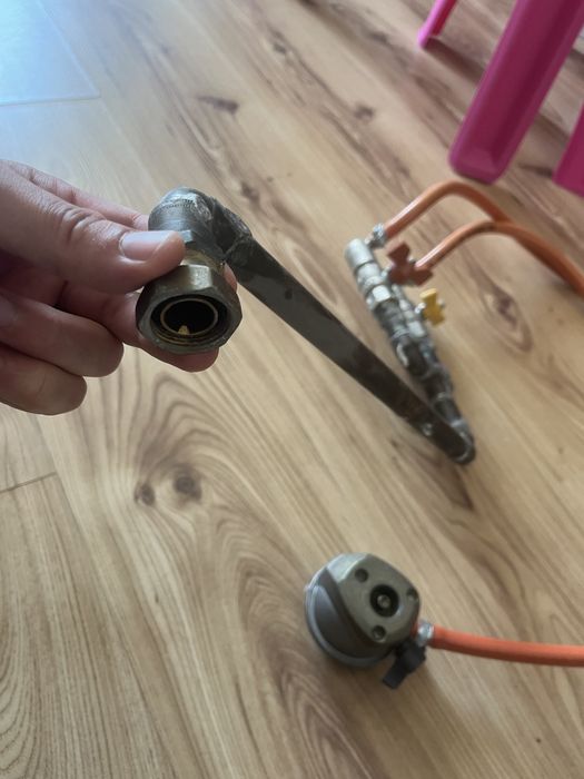 Regulator gaz quick on/ceas butelie supapa plus dostribuitor