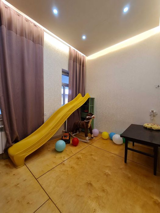 Сдаётся дом в центре города (ГУМ) с евро ремонтом