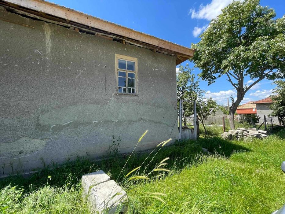 Продава се Къща в с. Васил Левски, Област Търговище - 150 кв.м за 340 €/кв.м - Снимка #2