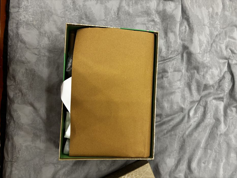 продаю премиаты кроссовки