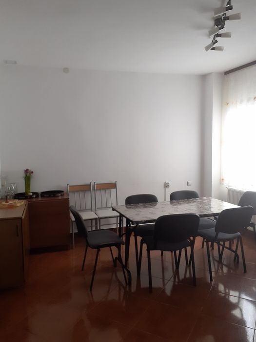 Închiriez cabana Ranca