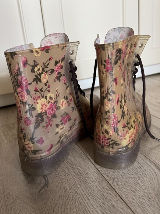 Резиновые сапоги женские