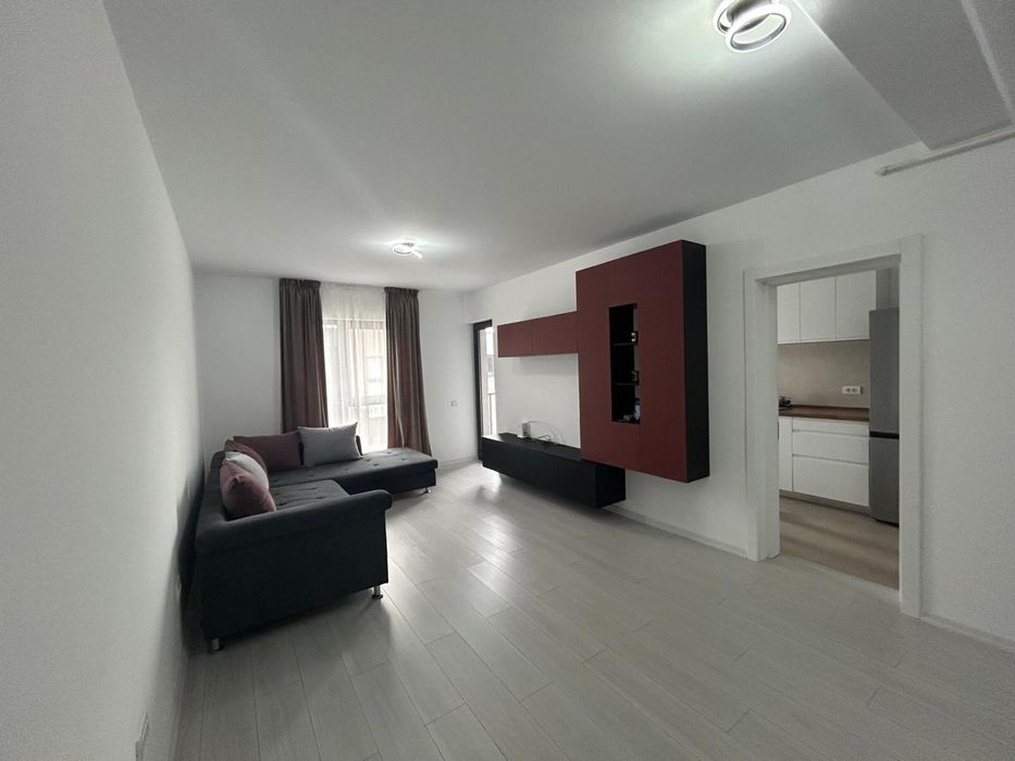 Inchiriez garsoniera cu dressing separat