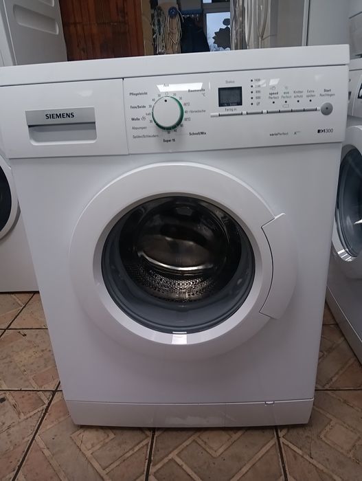 Чудесна пералня Сименс Siemens IQ 300  А+++ 7кг с две години гаранция!