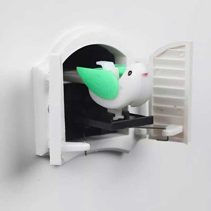 Стенен часовник с кукувица и махало