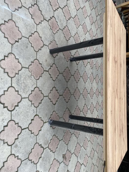 Продам куханный стол