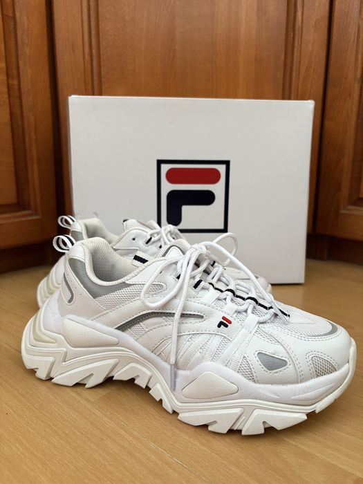 Обувки FILA Electrove