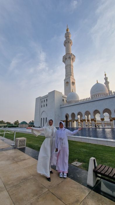 Продаю Абаи набор Мать и Дочь