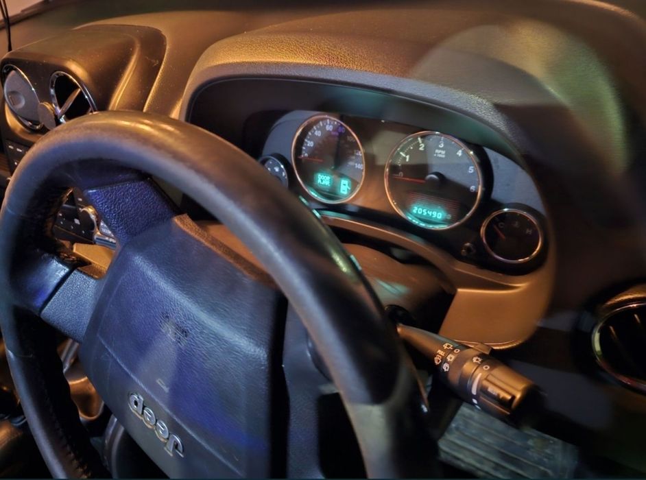 Jeep Patriot în stare bună de funcționare. Motor și alte piese de. Vâ