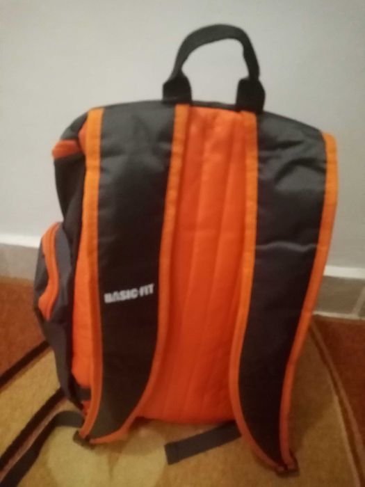 Голяма спортна раница BASIC-FIT нова