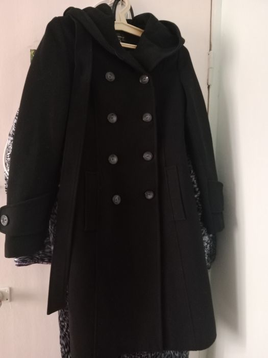 Пальто женское,с капюшоном