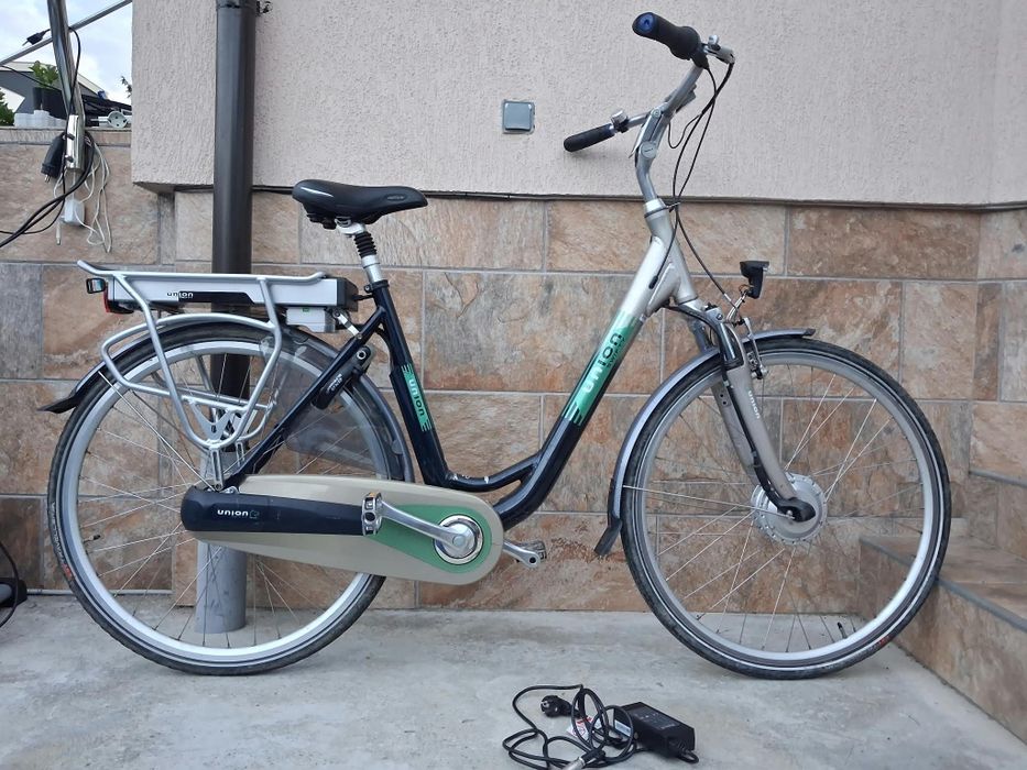 Vând bicicletă electrică