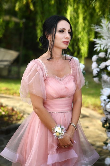 Официална рокля и шал, размер S.