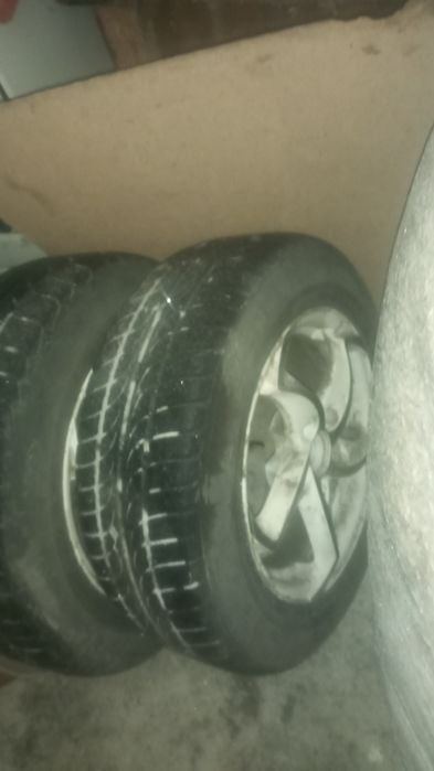Продам 4 колеса в сборе