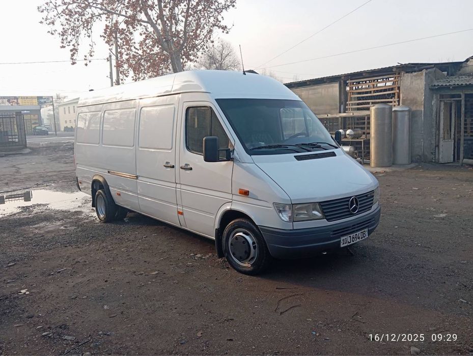 Mersedes Benz Sprinter