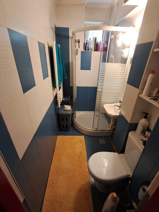 Vand apartament doua camere 43000 euro,