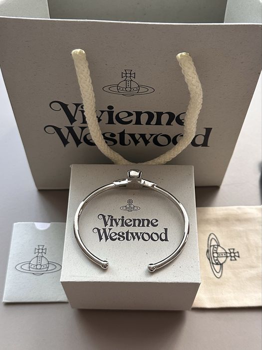 Vivienne Westwood гривна