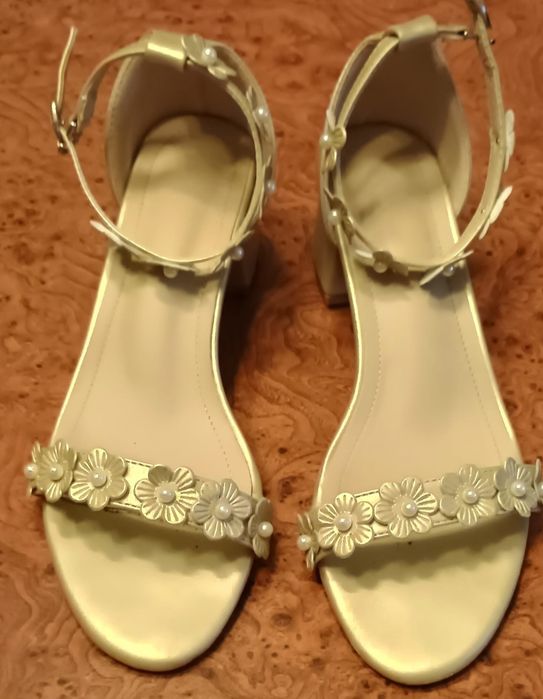 Sandale elegante