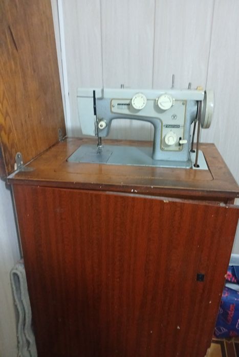 Продаются машинки.