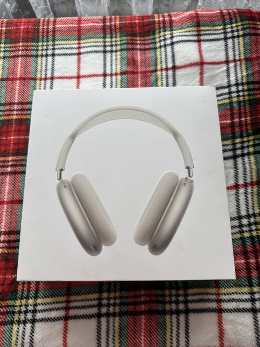 продам Airpods Max 2 поколения