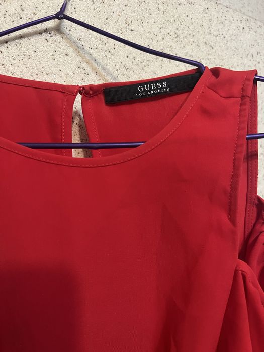 Тениски на Guess