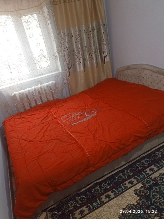 Сдам 1комнатную с холодильником и стиралкой мебель вся.