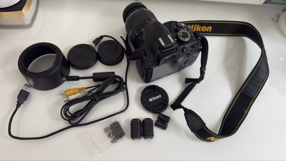 camera Nikon D3100