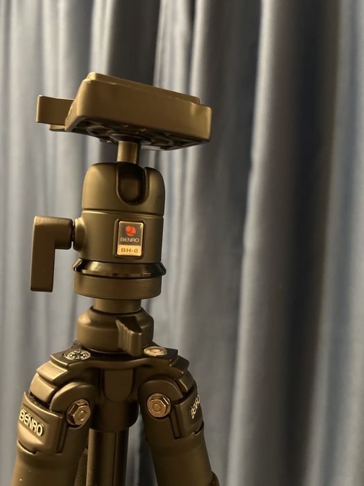 Продавам фото статив Benro A-300EX