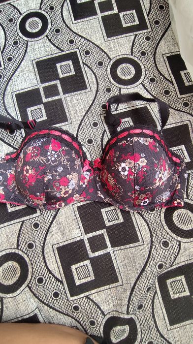 Бюстгалтер 1000т новый