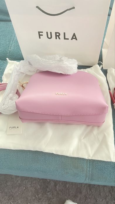 Furla Zelda crossbody bag.В три цвята.100% оригинал със сериен номер,етикети,care instructions,прахова торбичка(dust bag) подаръчен плик FURLA