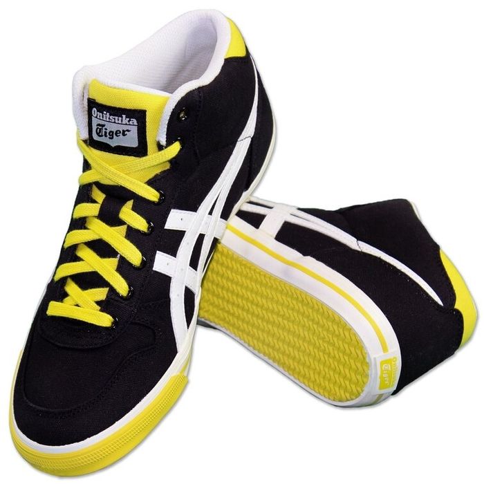 Asics ONITSUKA Tiger, номер 37 1/2

Произведени в Камбоджа.