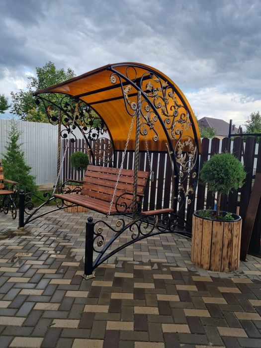 Продаётся кованые качели и ворота