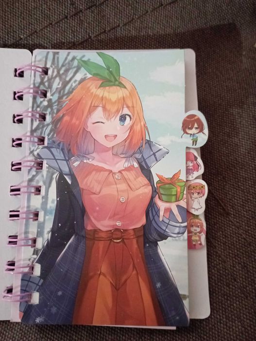 Блокнот с девочками