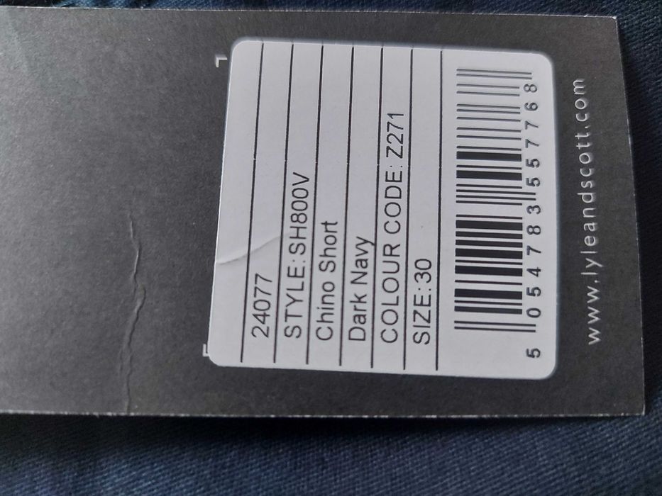 Нови елегантни панталони LYLE & SCOTT ном. 30