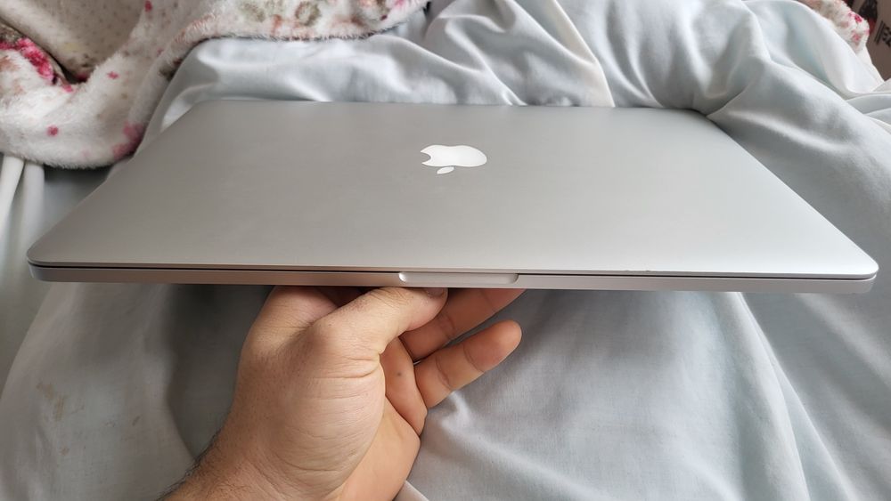 Macbook pro retina 15 mid 2015 16gb