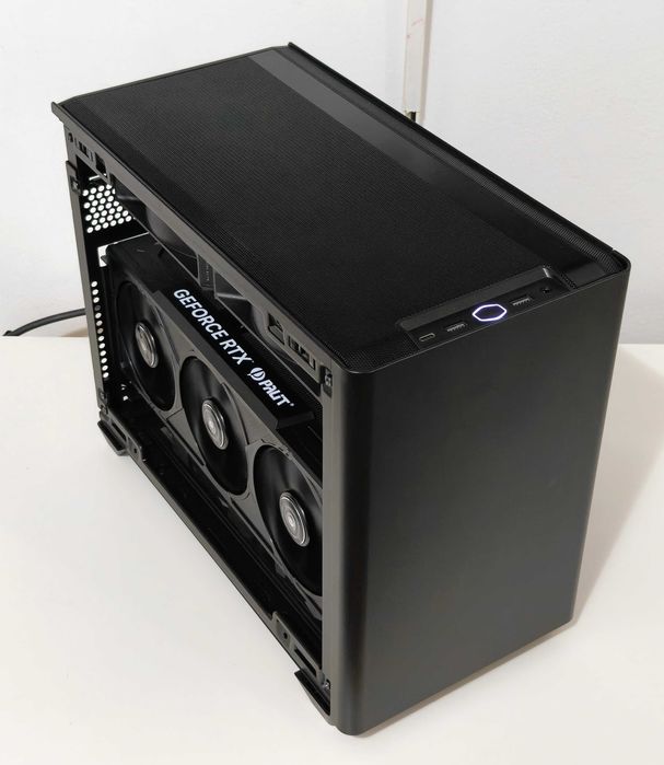 PC ITX Ryzen 7 9800X3D RTX 4070ti super 32GB DDR5 6000 CL28 1TB