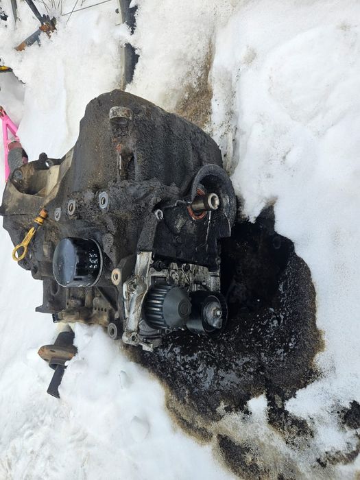 Рено Мотор 1.6 логан