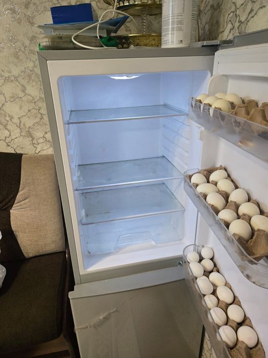Продам холодильник полностью новый