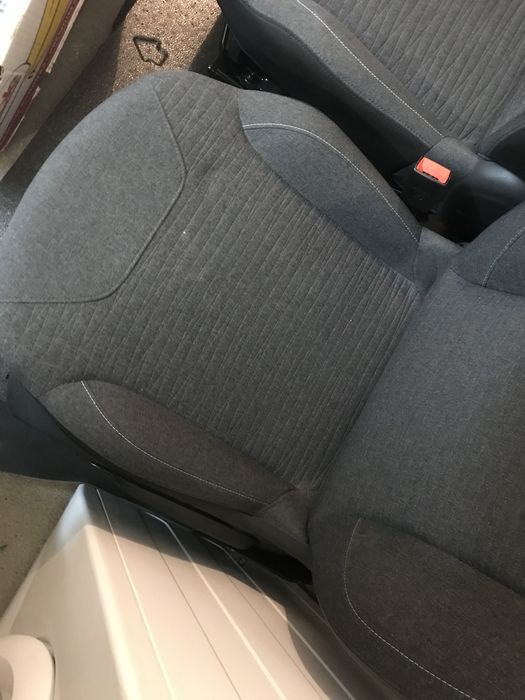 Предни седалки за Ситроен Ц3 Citroen C3