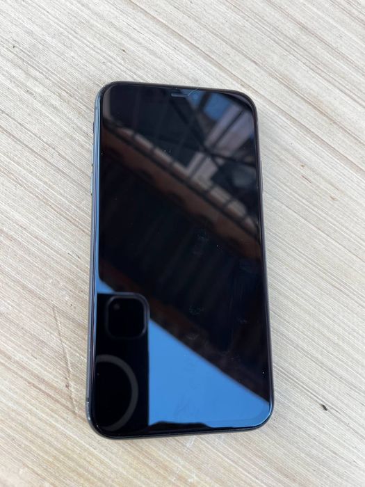 iPhone 11 sotiladi srochni