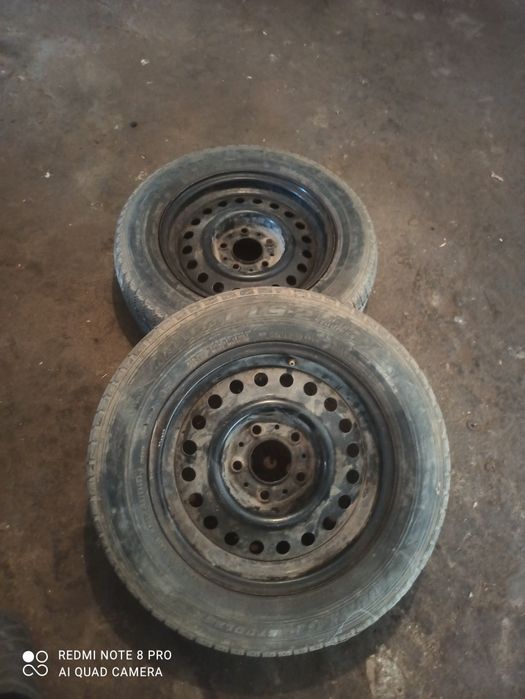 Продам 2 балона 205/60 R15