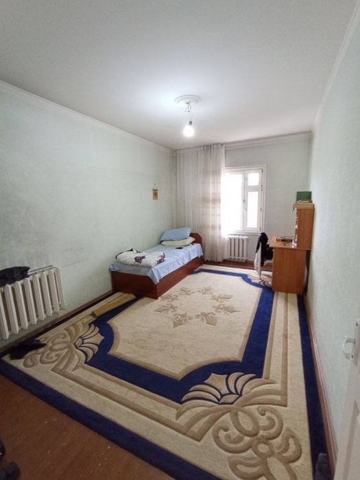 Продаётся своя 4х комнатная квартира на Ц квартале Чиланзара.